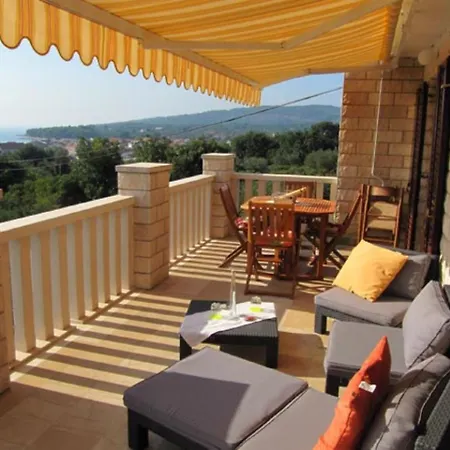 Appartement Hetenika Sućuraj
